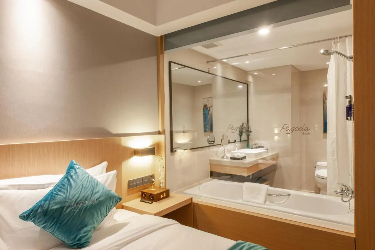 Shanghai Baixia Pagoda Hotel