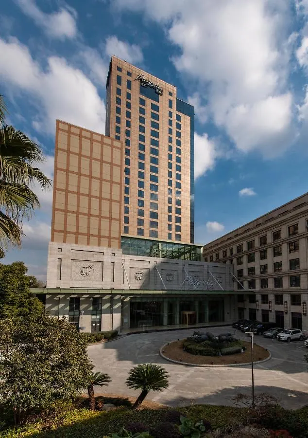 Shanghai Baixia Pagoda Hotel 5*,