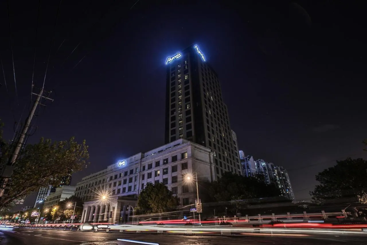 Shanghai Baixia Pagoda Hotel