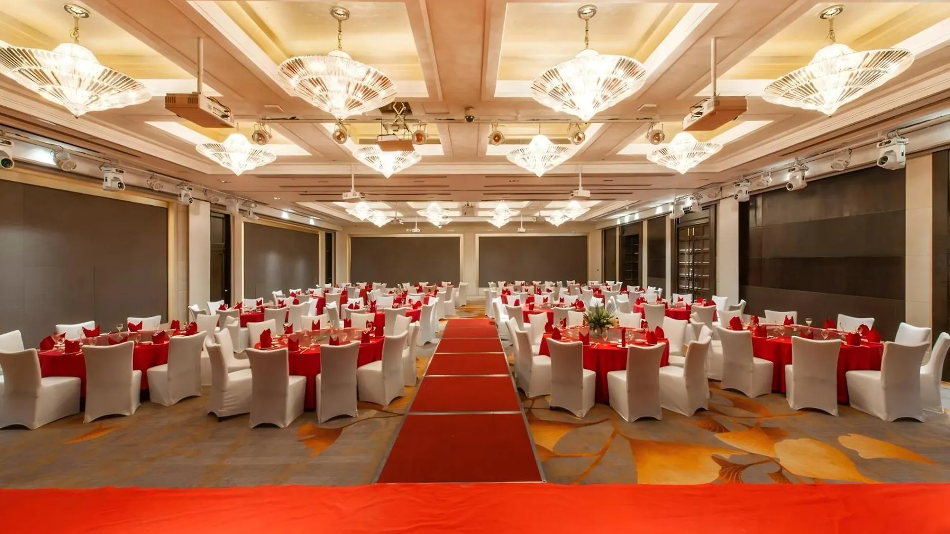 *****  Shanghai Baixia Pagoda Hotel China